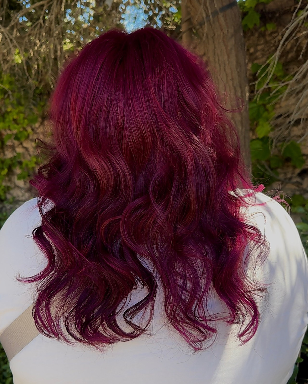 Berry magic — dimensional berry red, glossed for shine